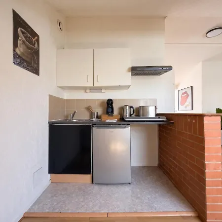 Le Devi 3, Central, Cozy, Free Street Parking * Reims
